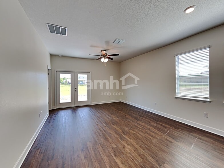 Building Photo - 2112 Saffron Walden Dr