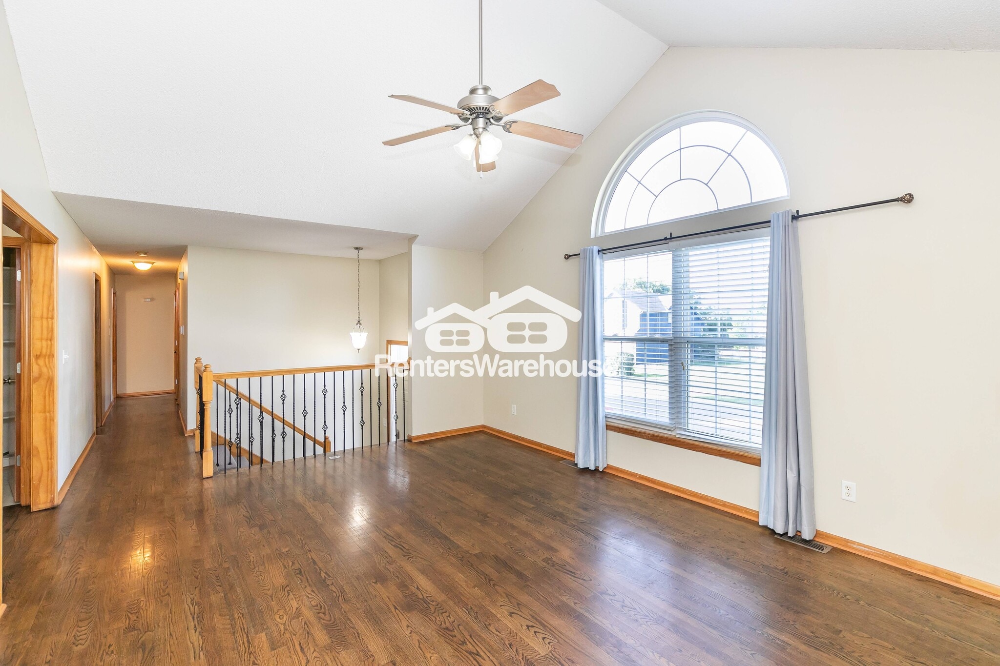 Building Photo - 804 Stratford Dr