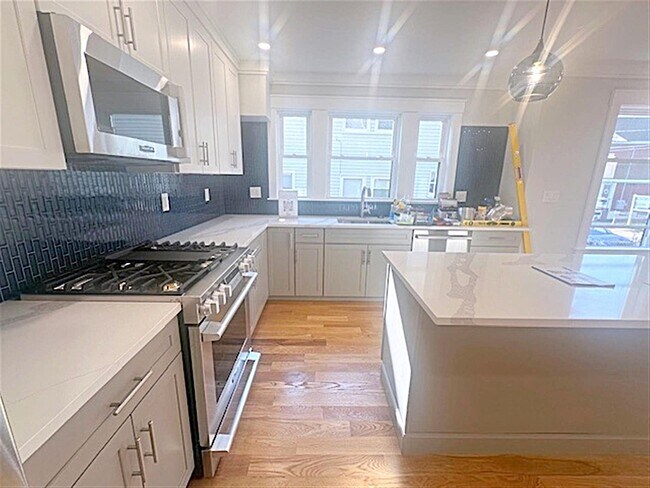 Building Photo - 37 Governor Winthrop Rd