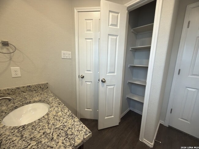 Building Photo - 5611 Rio Cyn