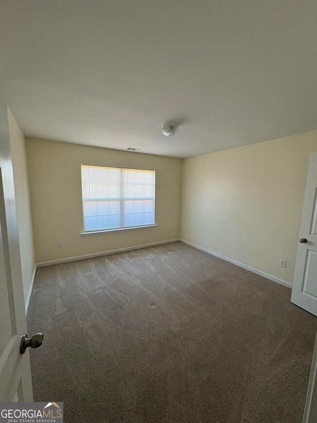 Building Photo - 294 Oliver Ridge Dr