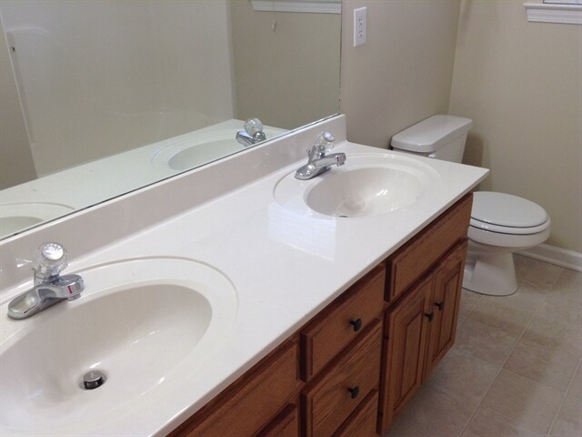 Building Photo - 2122 Creek Trail Dr