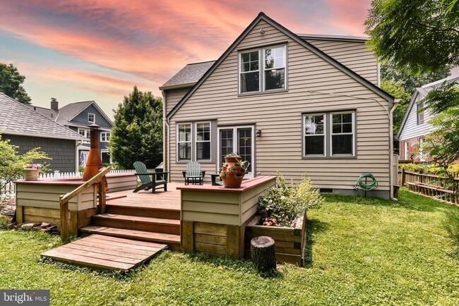 Building Photo - 904 Park Ave