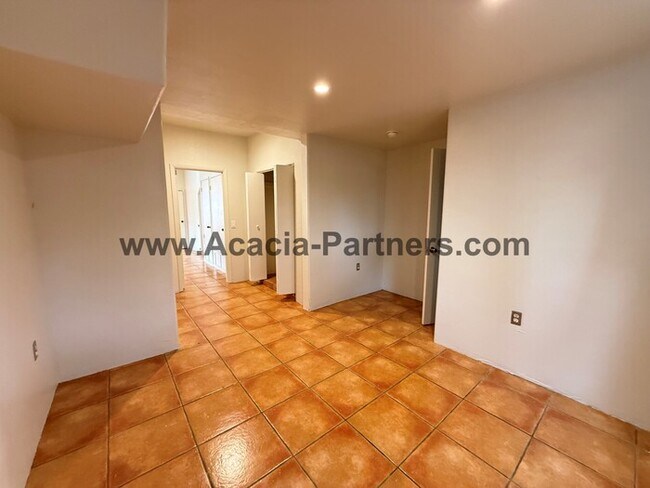 Building Photo - Spacious Four Bedroom Home