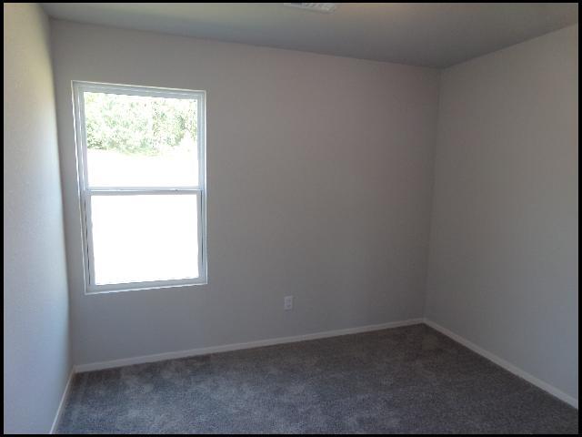 Building Photo - 10 Wisteria Dr