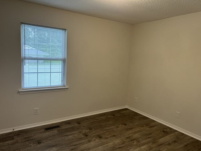 Building Photo - 2 Bed, 2 Bath Apartment for Rent Close to TTU
