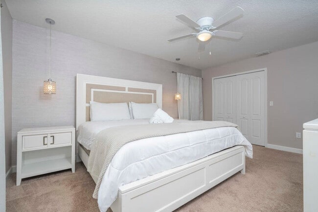 Building Photo - 2934 Buccaneer Palm Rd