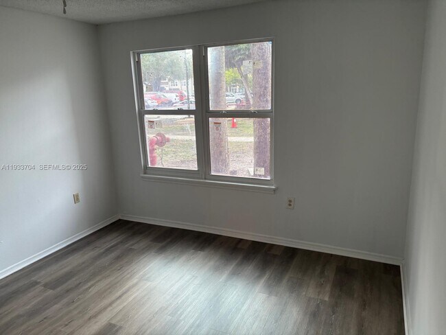 Building Photo - 2319 N Congress Ave