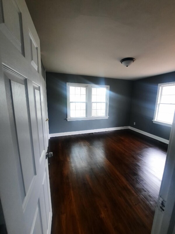 Building Photo - 716 E Highland Ave