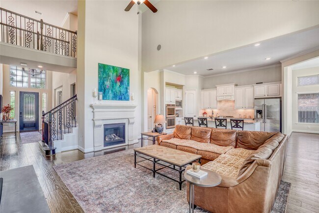 Building Photo - 6318 Sunstone Falls Ln