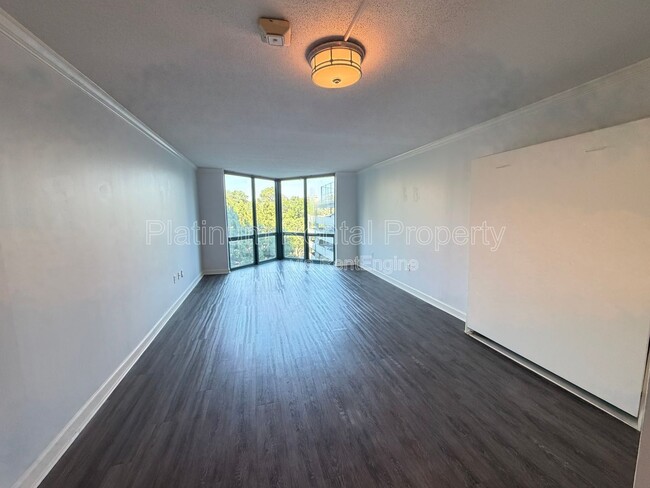 Building Photo - 2870 Pharr Ct S Northwest