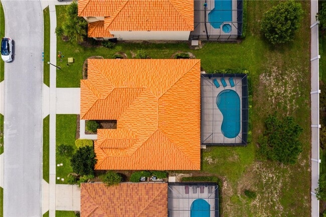 Building Photo - Modern 5-bed/4-bath pool home. FURNISHED