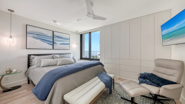 Building Photo - 1932 Harbourside Dr