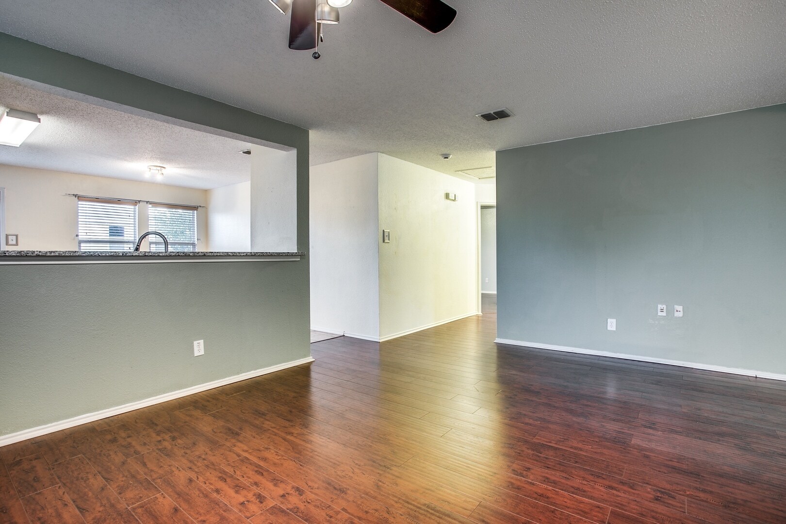 Building Photo - 3820 Bandera Ranch Rd