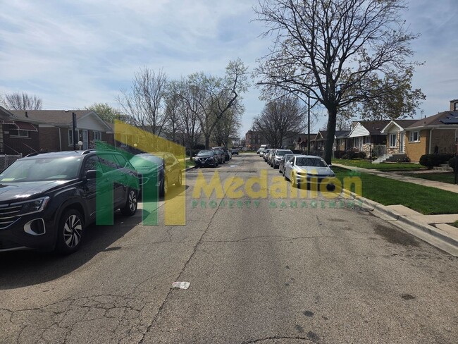 Building Photo - Spacious 4-Bedroom Home with Finished Basement and Yard Space