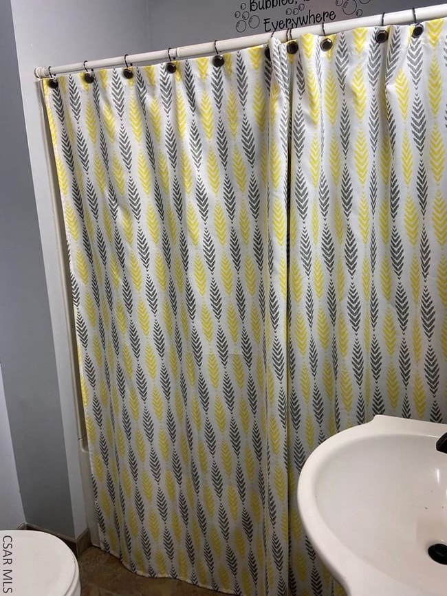 Building Photo - 129 Hawthorne St