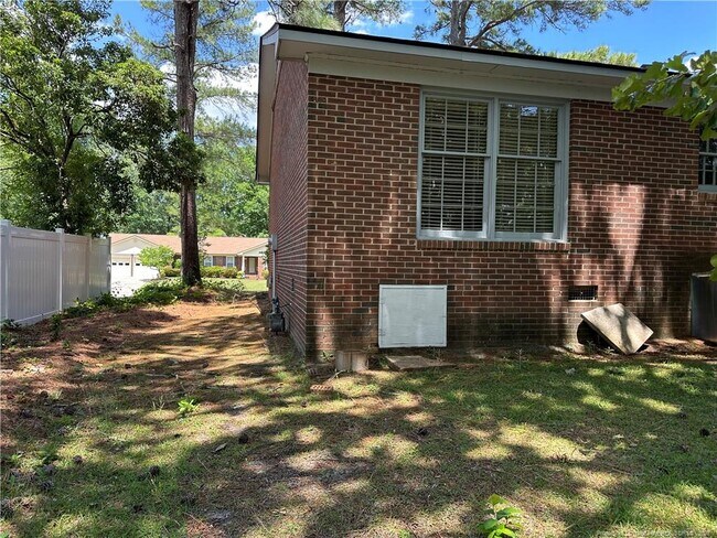 Building Photo - 6309 Easthampton Ct