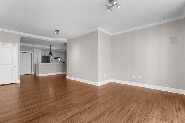 Building Photo - 1238 E Kennedy Blvd
