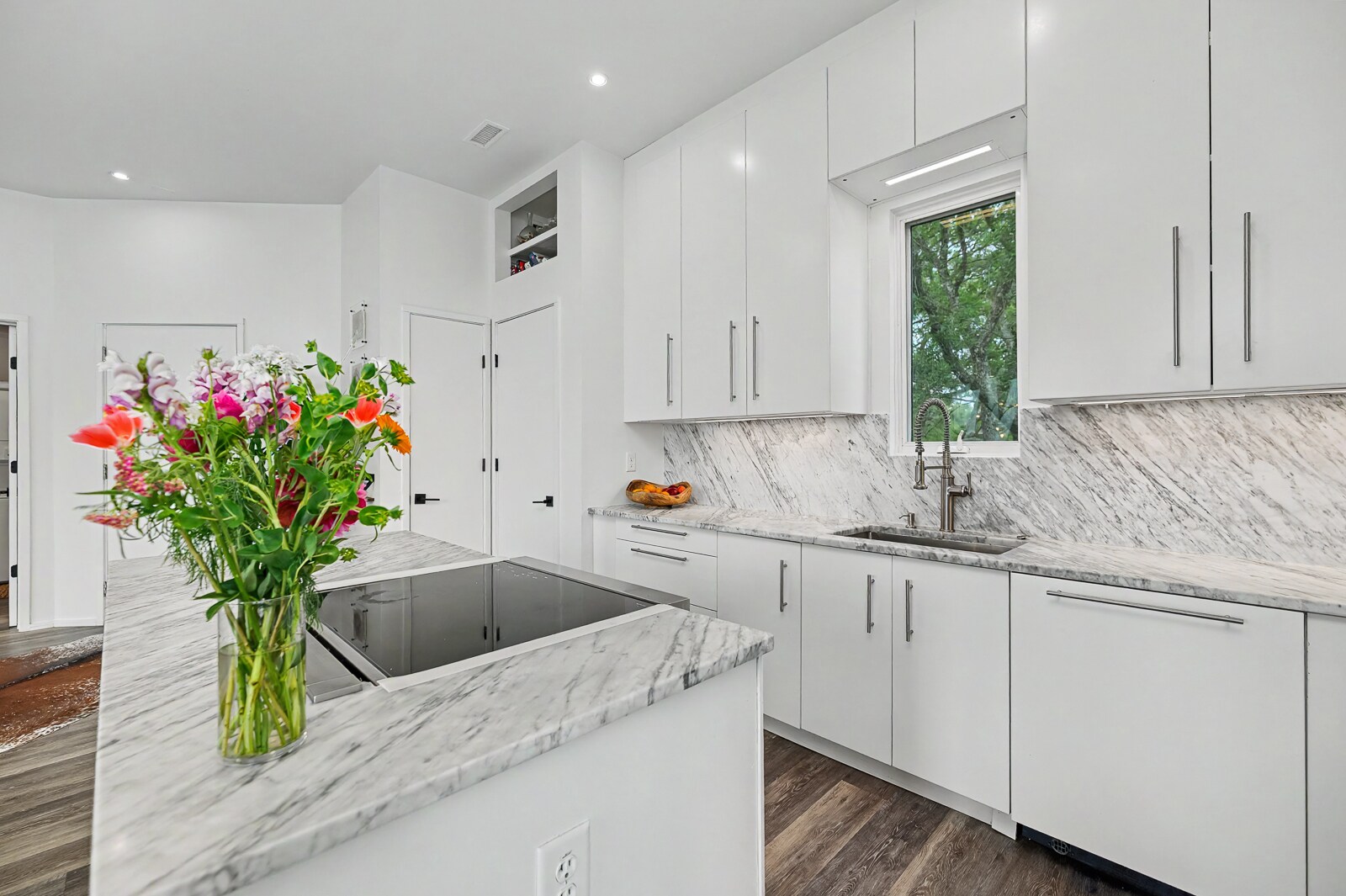 Kitchen - 2179 Sol Legare Rd