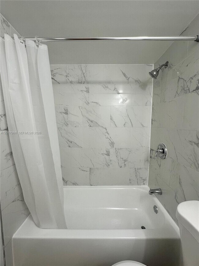 Building Photo - 1400 NE 56th St