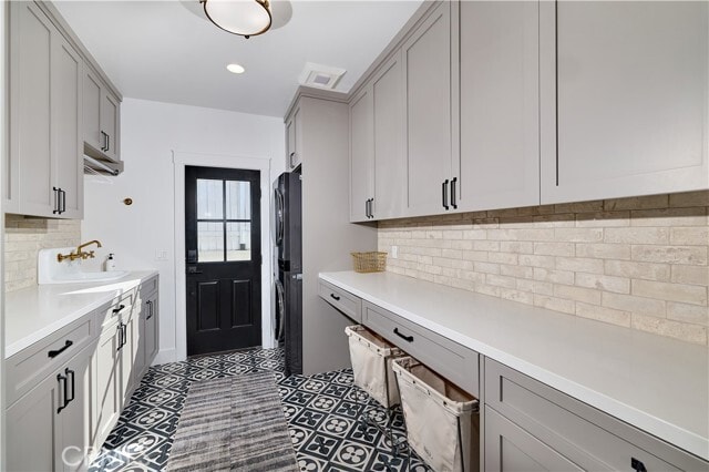 Building Photo - 2140 Mountain Vista Dr