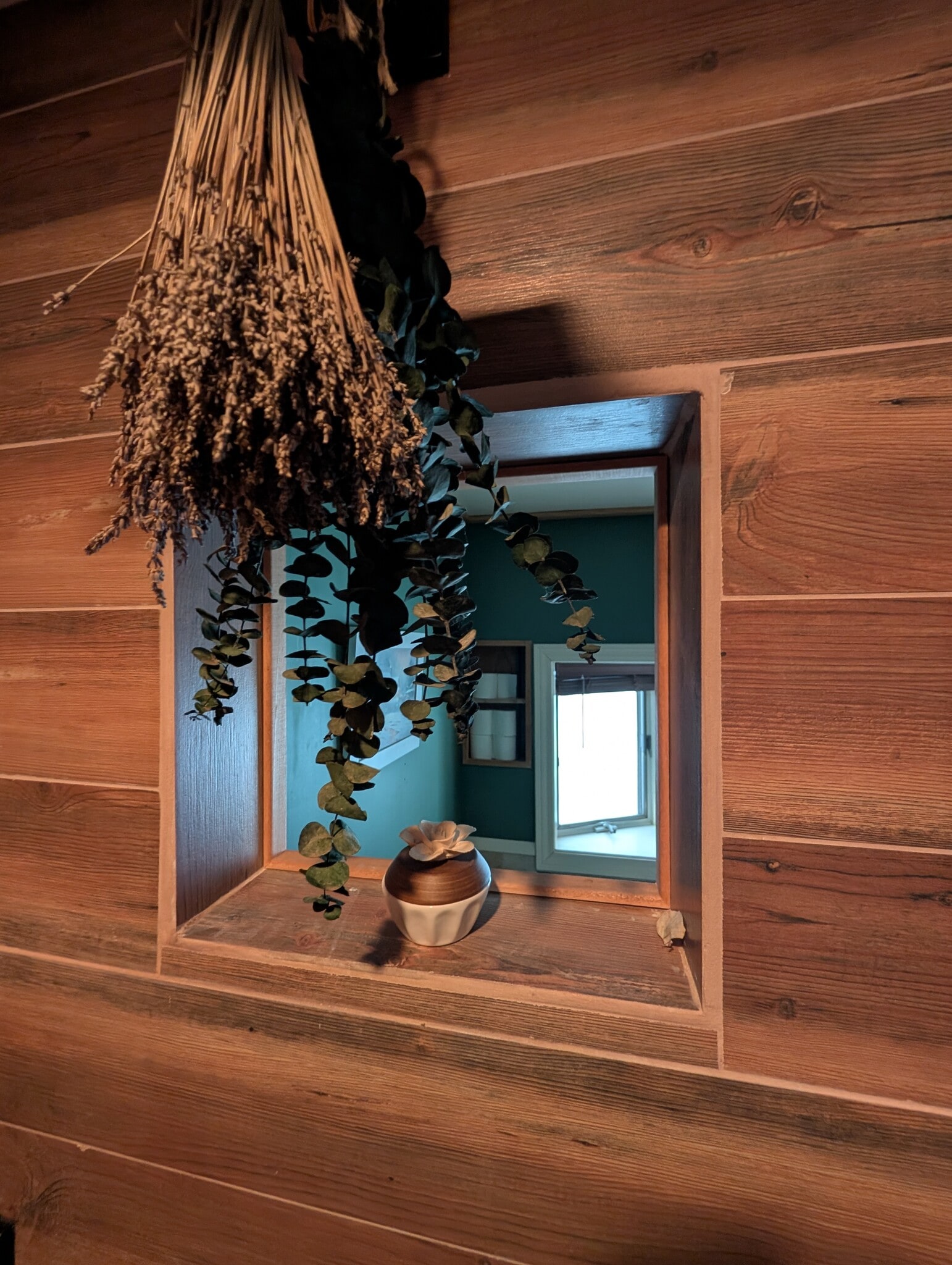 Building Photo - 8970 E Gull Lake Dr