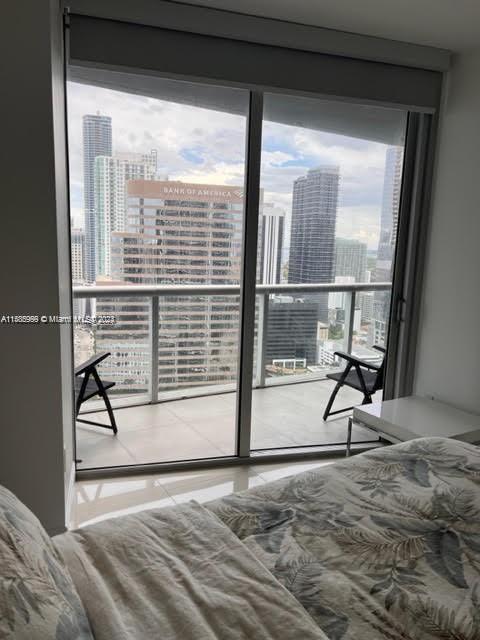 Building Photo - 475 Brickell Ave