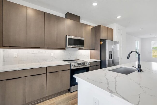 Building Photo - 15399 Hamlin Pk Dr