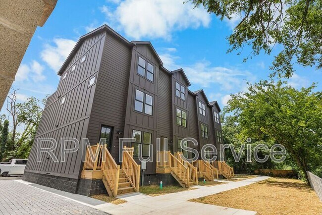 Building Photo - 4021 Clarksville Pike