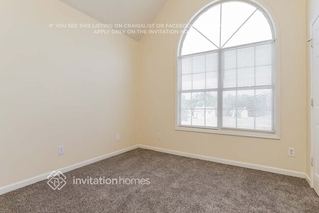 Building Photo - 434 Limerick Way