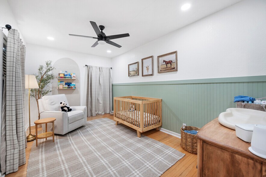 Bedroom 2 - 916 Woodward St