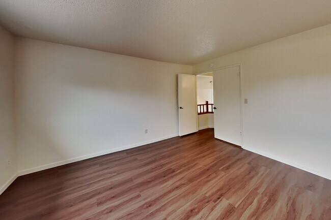 Building Photo - 1091 Discovery Way