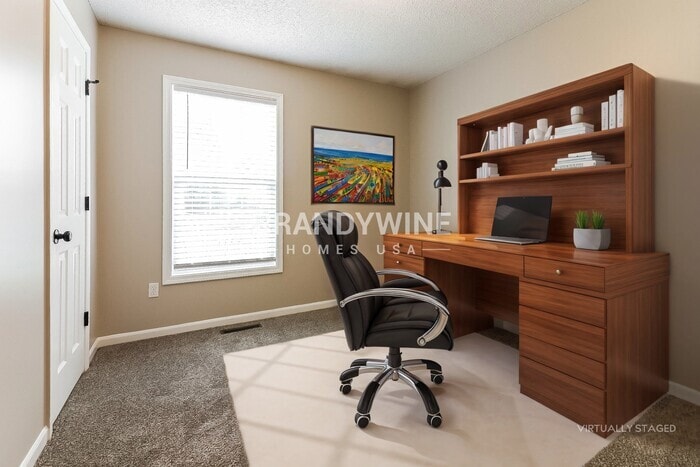 Building Photo - 106 W Laredo Trail