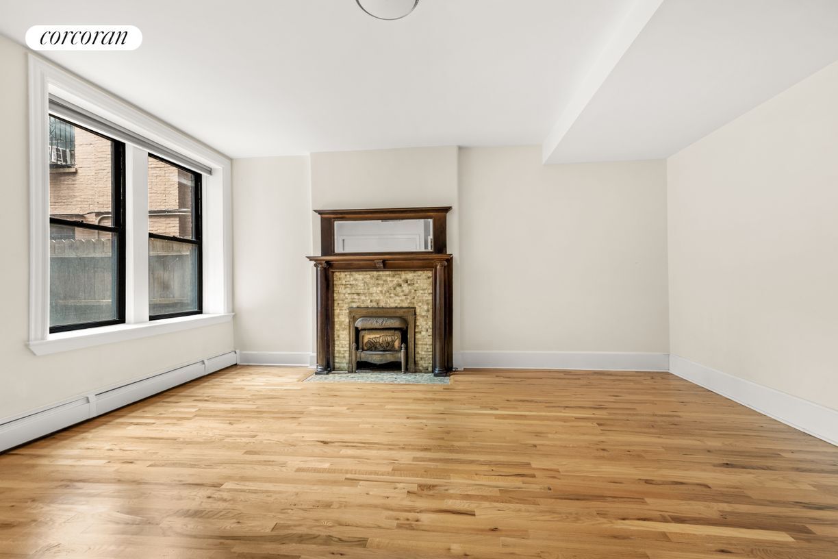 Building Photo - 672 St Marks Ave