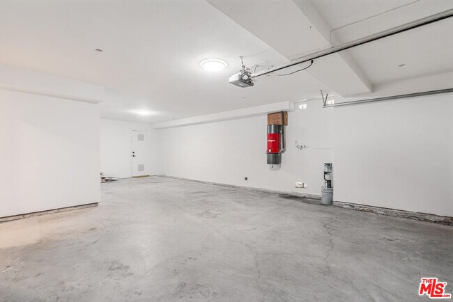 Building Photo - 2370 Brookshire Ln