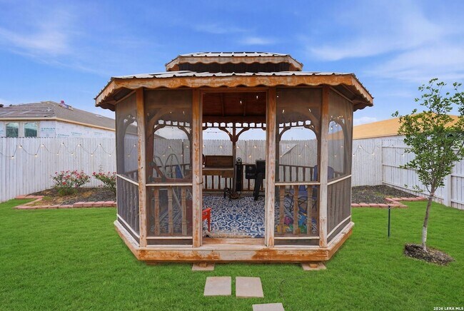 Building Photo - 140 Maverick Cv