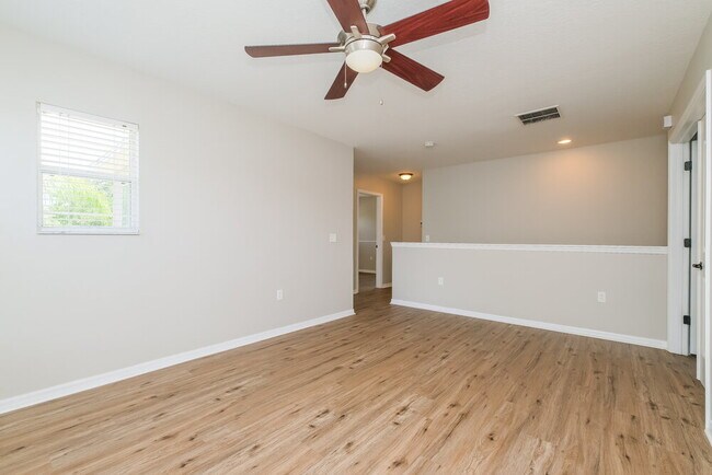 Building Photo - 9548 Simeon Dr