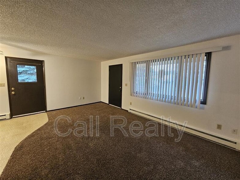Building Photo - 18 N Arties Ct