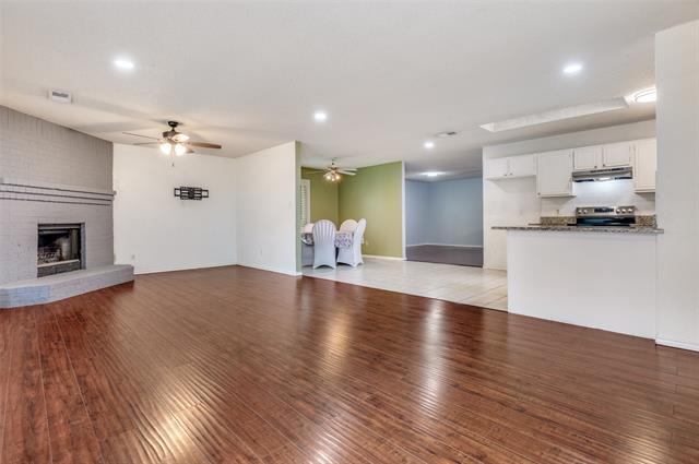 Building Photo - 528 Lester St