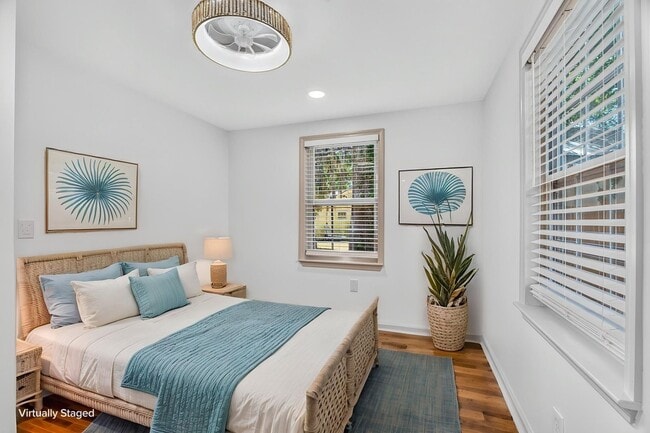 Building Photo - Move-In Ready Home Near Park Circle
