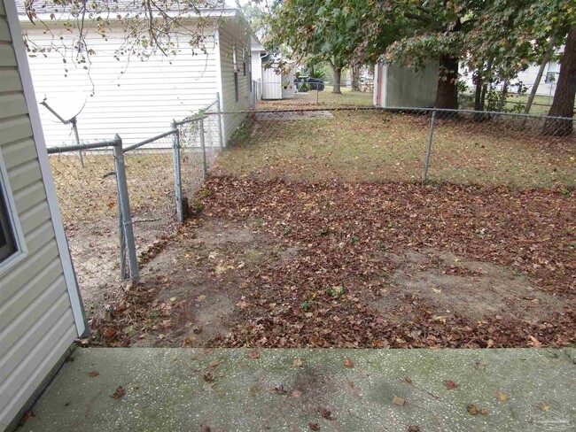 Building Photo - 420 Oak Knoll Ln