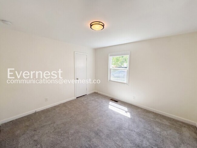 Building Photo - 4729 Avenue N