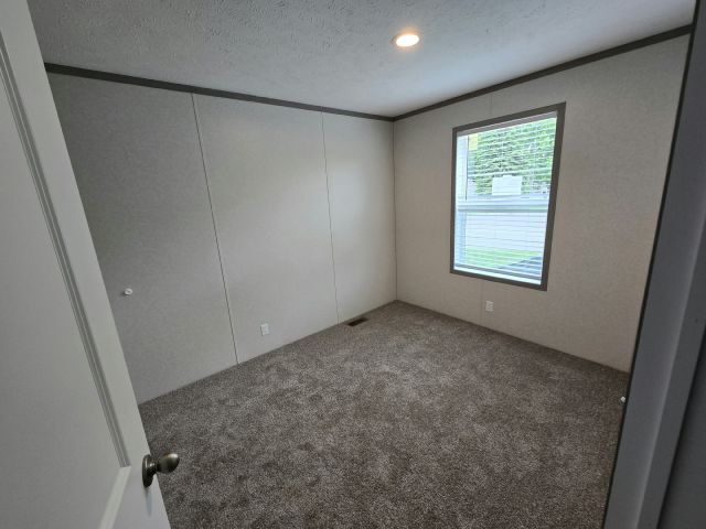 Building Photo - 371 Brutus Dr
