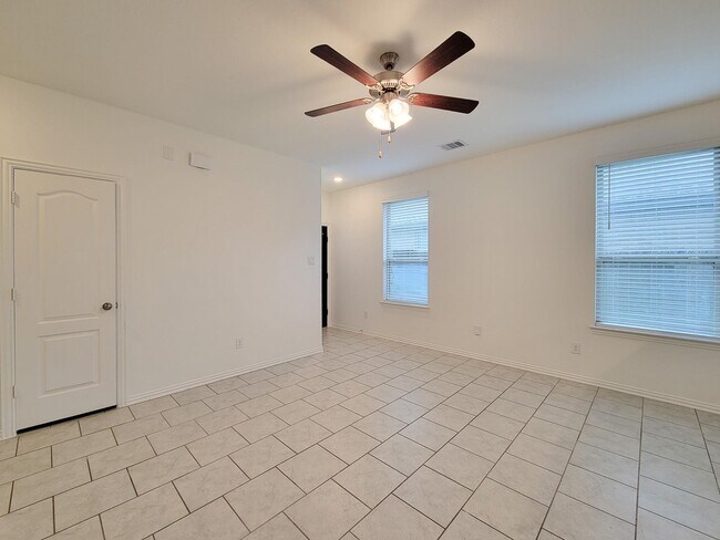 Building Photo - 31351 Horseshoe Meadow Bend Ln