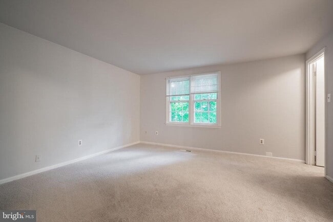 Building Photo - 5146 Bradfield Dr