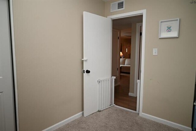 Building Photo - Spacious 4 Bedroom Brick Home Near Sheppard AFB with Fenced Backyard