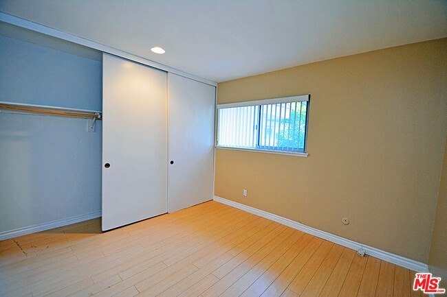 Building Photo - 10051 Valley Circle Blvd