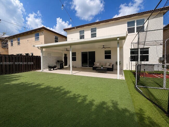 Building Photo - 25061 SW 118 Ct
