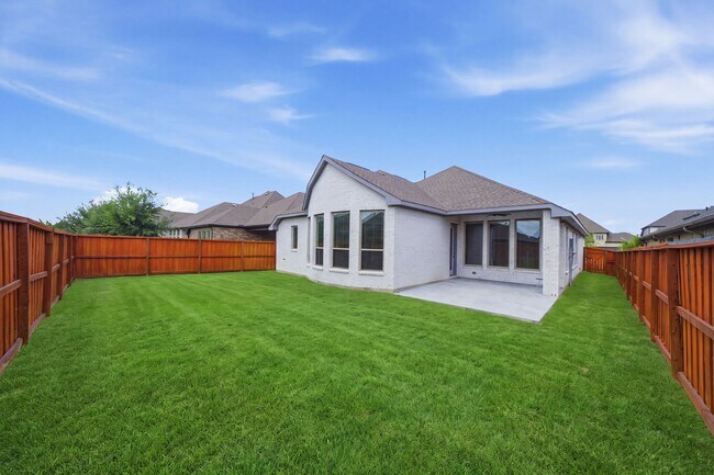 Building Photo - 20747 Via San Luis Ct
