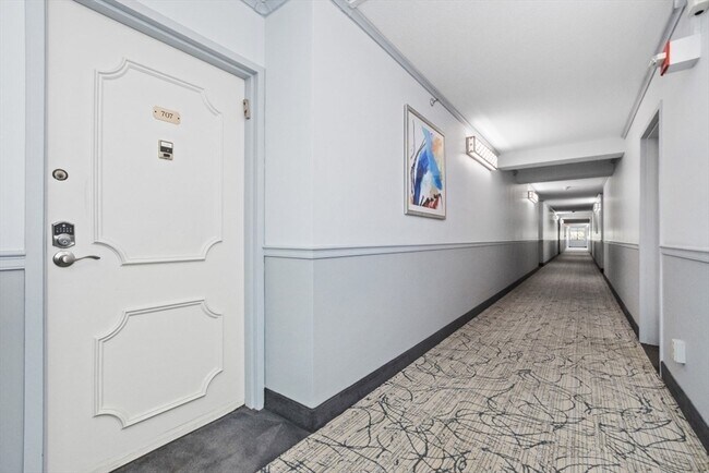 Building Photo - 250 Hammond Pond Pkwy